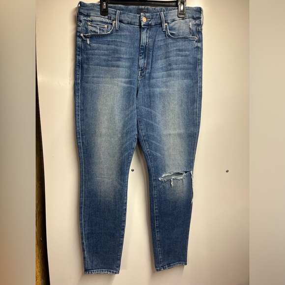 Mother High Waisted Looker Ankle Jeans in Popism size 32 woman’s jeans denim - Picture 9 of 9